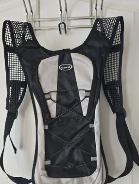 ASCT Lightweight Hydration Pack - Black & Gray NWT